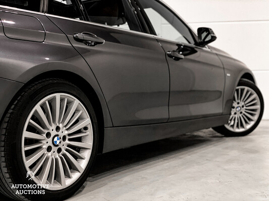 BMW 320i Touring Upgrade Edition 3er 184PS 2013, 76-ZVN-2
