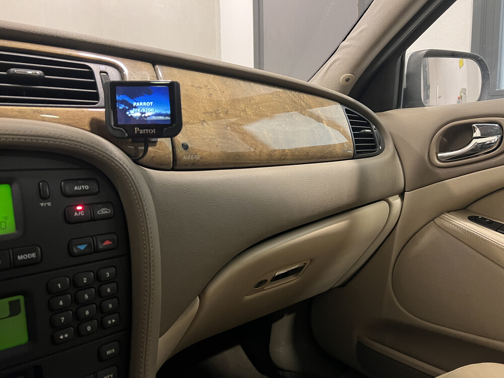 Jaguar S-type Executive 2.5 V6 208hp 2002, 86-JT-BZ