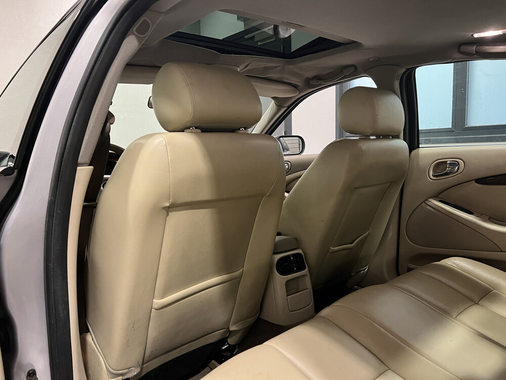 Jaguar S-type Executive 2.5 V6 208hp 2002, 86-JT-BZ