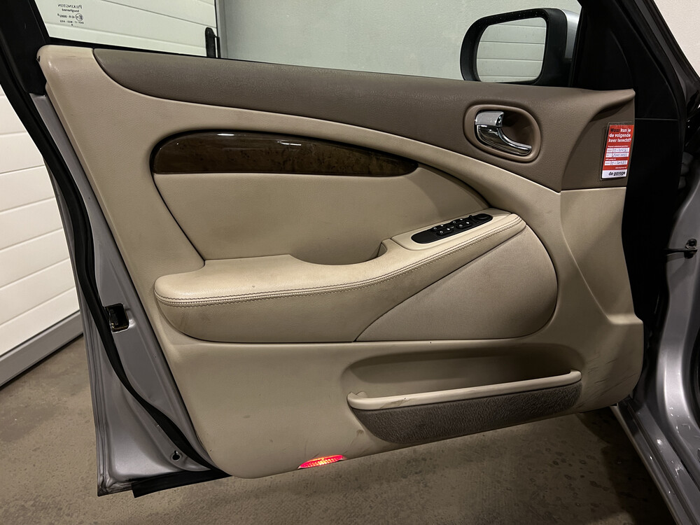 Jaguar S-type Executive 2.5 V6 208hp 2002, 86-JT-BZ