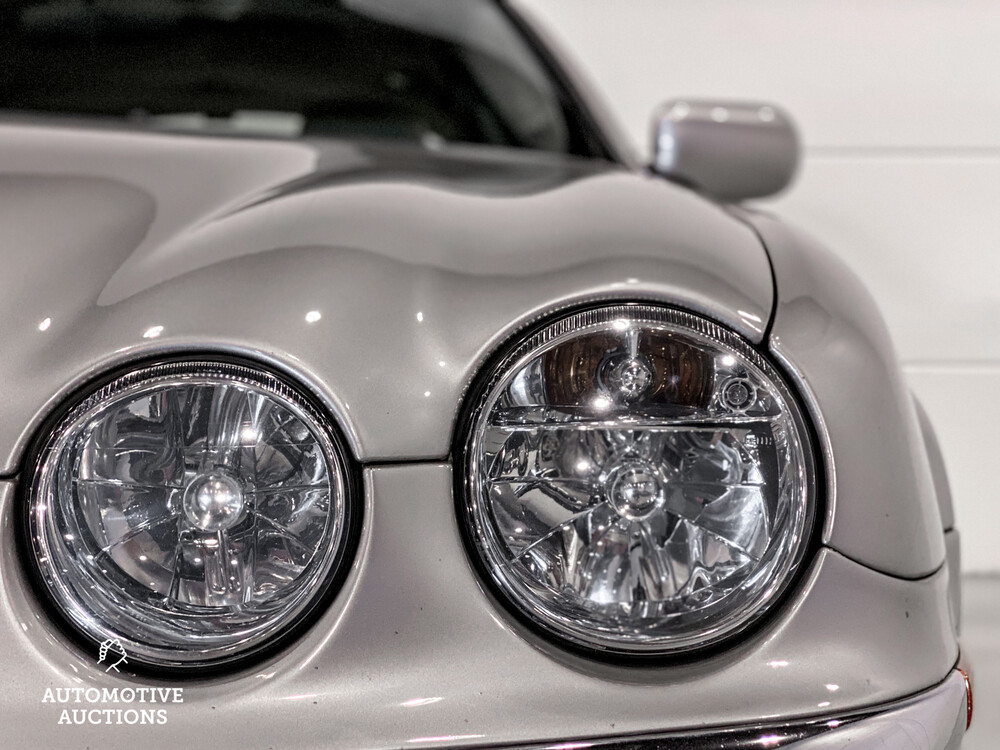 Jaguar S-type Executive 2.5 V6 208hp 2002, 86-JT-BZ