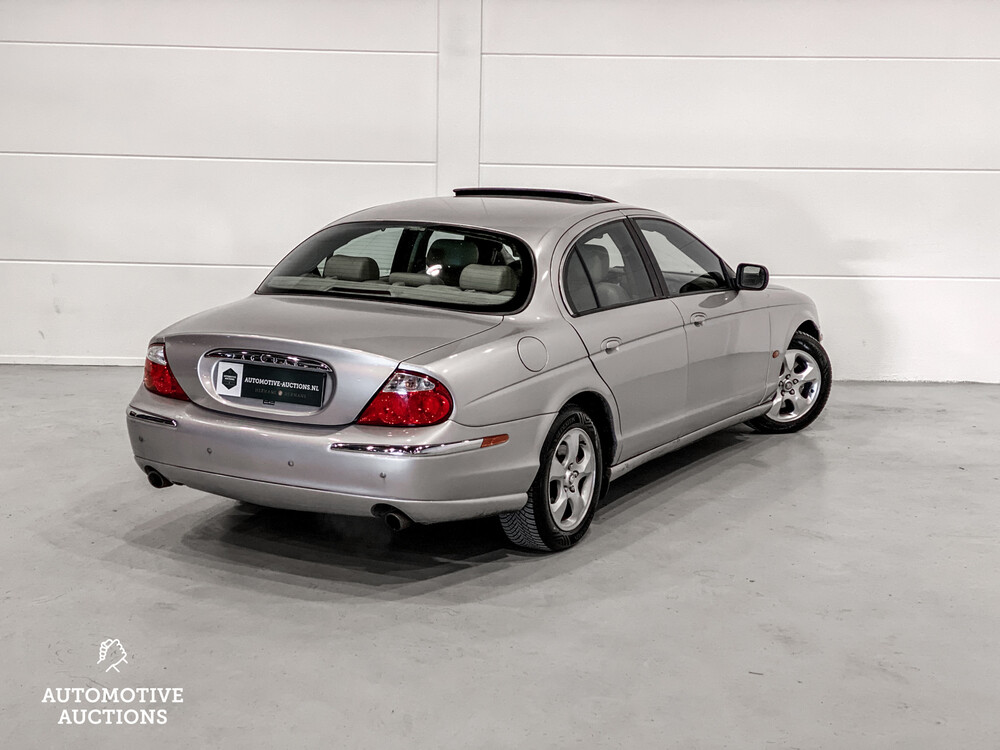 Jaguar S-type Executive 2.5 V6 208hp 2002, 86-JT-BZ