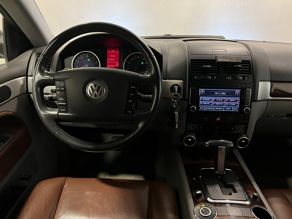 Volkswagen Touareg 3.6 V6 FSI Highline 280hp 2008, 37-HGR-5