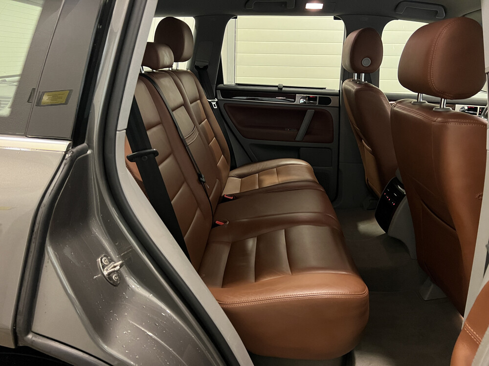 Volkswagen Touareg 3.6 V6 FSI Highline 280hp 2008, 37-HGR-5