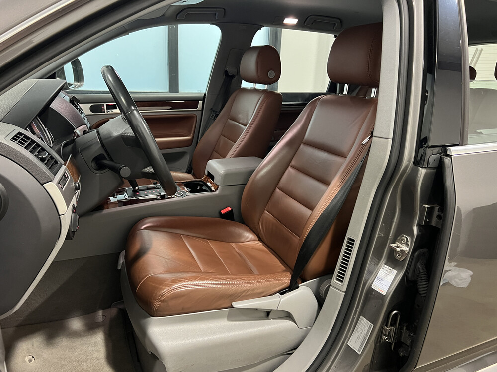 Volkswagen Touareg 3.6 V6 FSI Highline 280hp 2008, 37-HGR-5