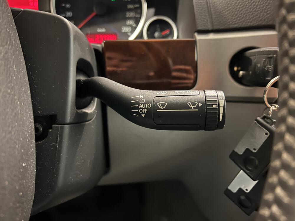 Volkswagen Touareg 3.6 V6 FSI Highline 280hp 2008, 37-HGR-5