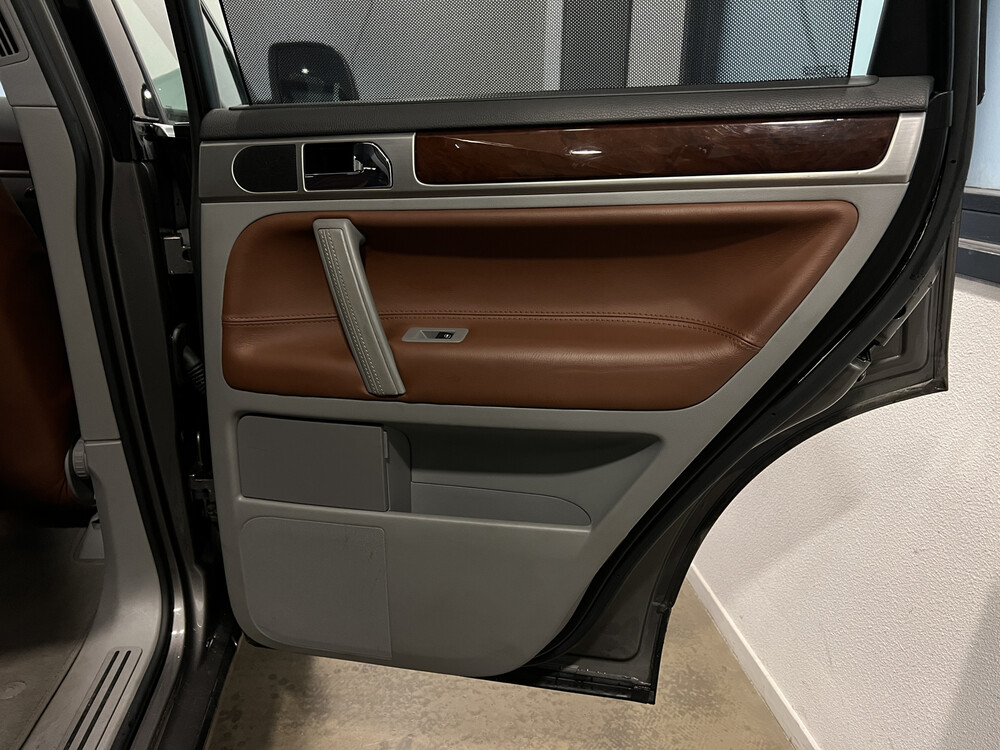 Volkswagen Touareg 3.6 V6 FSI Highline 280hp 2008, 37-HGR-5