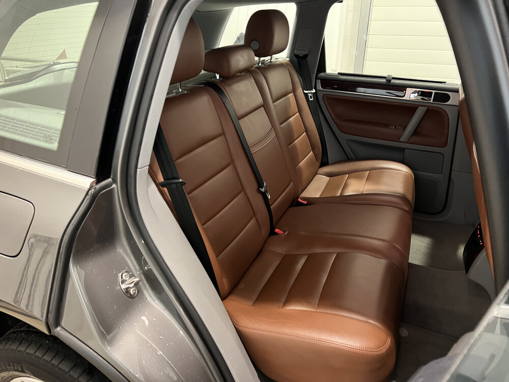 Volkswagen Touareg 3.6 V6 FSI Highline 280hp 2008, 37-HGR-5