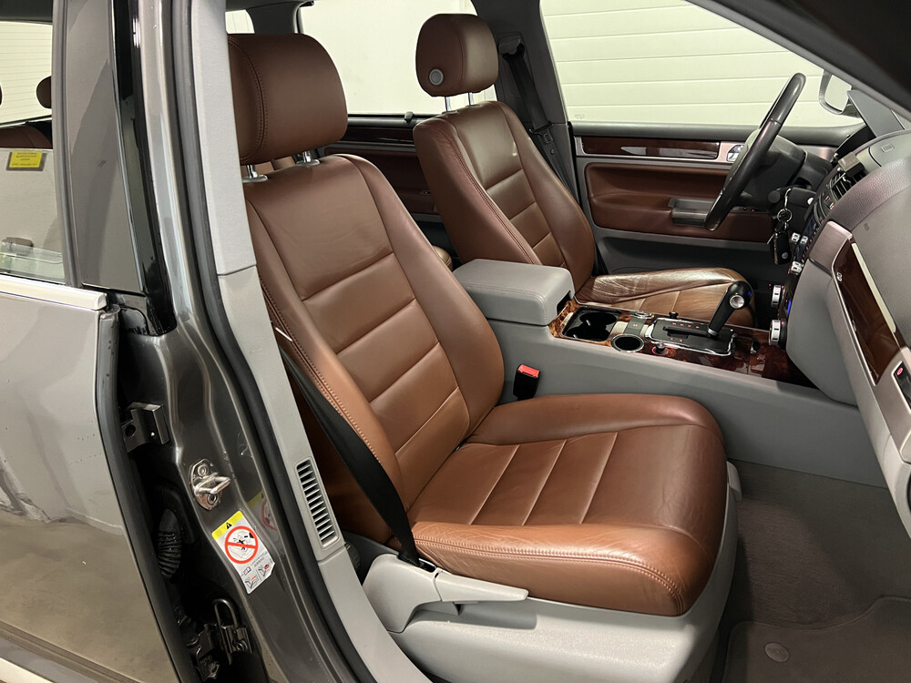 Volkswagen Touareg 3.6 V6 FSI Highline 280hp 2008, 37-HGR-5