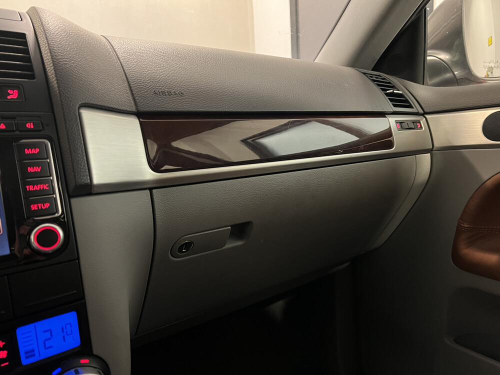 Volkswagen Touareg 3.6 V6 FSI Highline 280hp 2008, 37-HGR-5