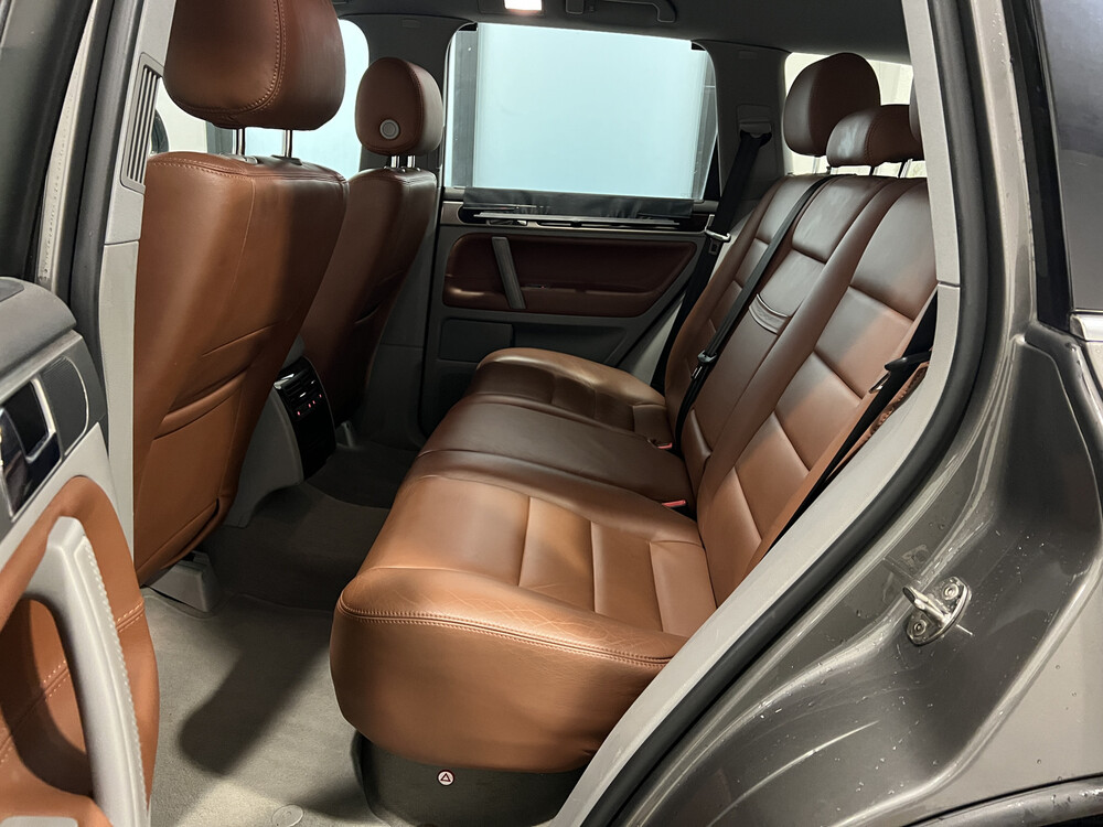 Volkswagen Touareg 3.6 V6 FSI Highline 280hp 2008, 37-HGR-5