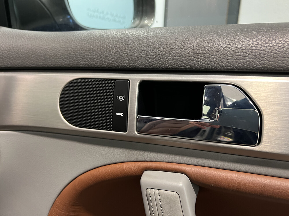 Volkswagen Touareg 3.6 V6 FSI Highline 280hp 2008, 37-HGR-5