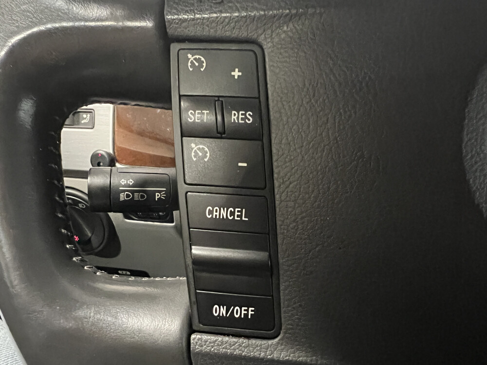 Volkswagen Touareg 3.6 V6 FSI Highline 280hp 2008, 37-HGR-5