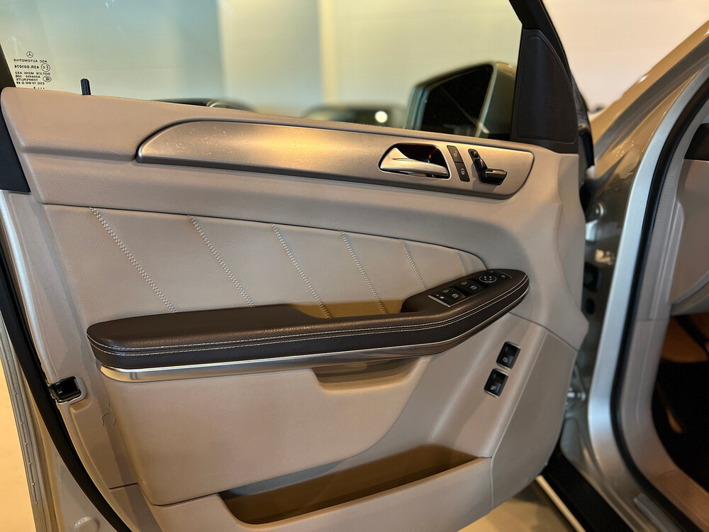 Mercedes-Benz GL350 Bluetec 4MATIC 258PS 2013 -Org. NL-, 2-KPR-31