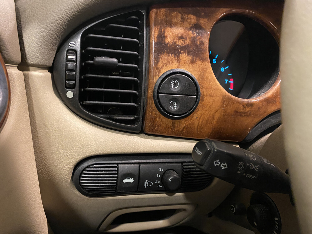 Jaguar XJ 3.2 V8 Executive 237hp 2002, 41-ZKN-1