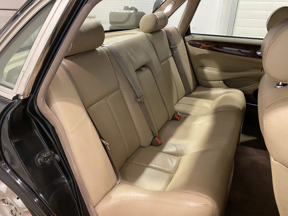 Jaguar XJ 3.2 V8 Executive 237hp 2002, 41-ZKN-1