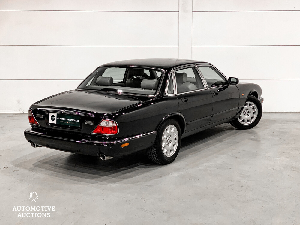 Jaguar XJ 3.2 V8 Executive 237hp 2002, 41-ZKN-1