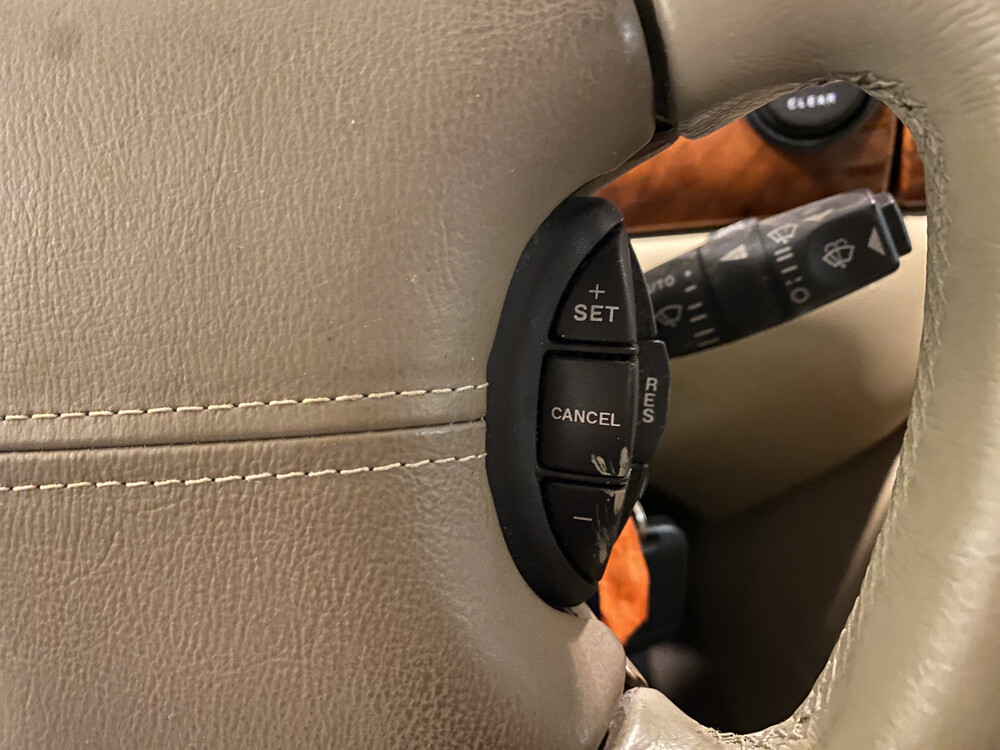 Jaguar XJ 3.2 V8 Executive 237hp 2002, 41-ZKN-1