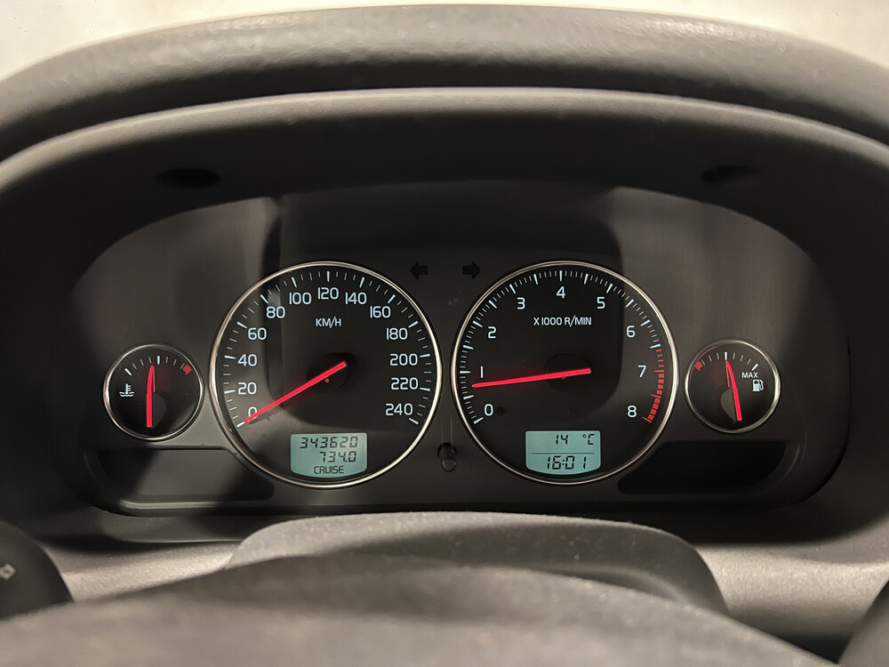 Volvo V40 Europa 136PS 2003 -Orig. NL-, 16-LR-RP.