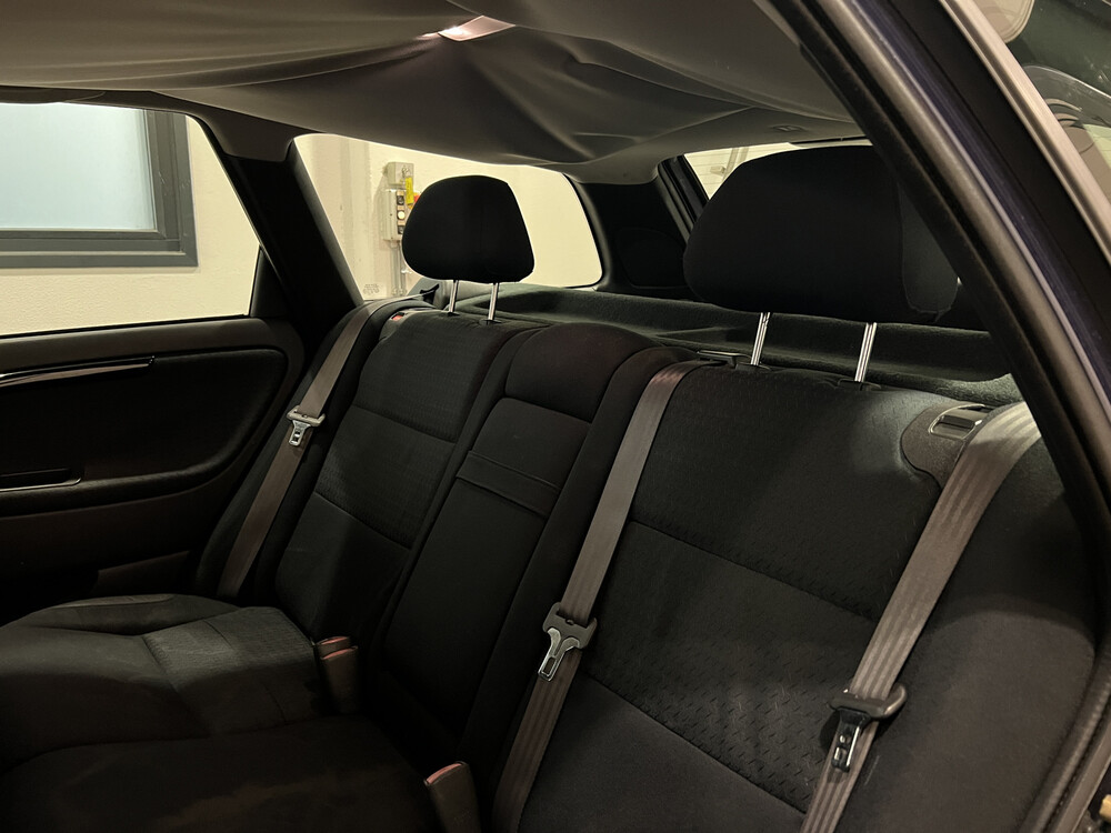 Volvo V40 Europa 136PS 2003 -Orig. NL-, 16-LR-RP.