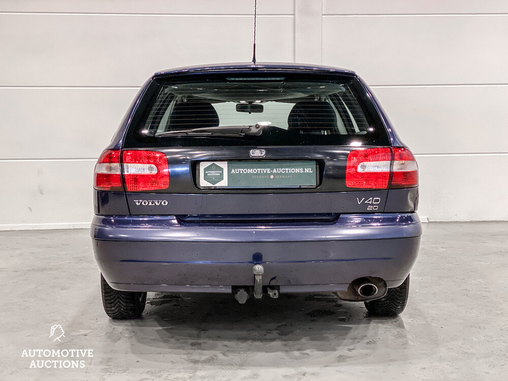 Volvo V40 Europa 136PS 2003 -Orig. NL-, 16-LR-RP.