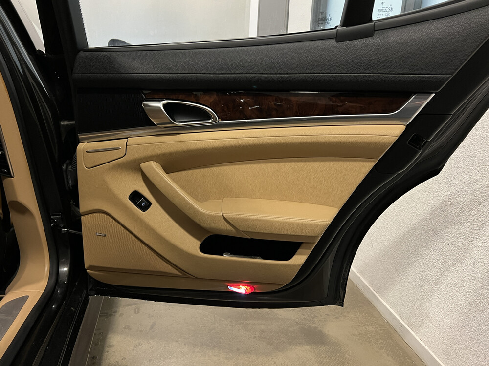 Porsche Panamera 3.6 V6 Platinum Edition SportChrono 299PS 2013, L-185-HT