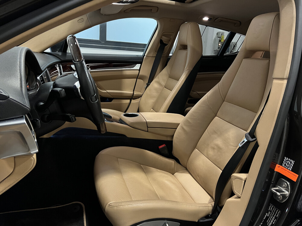 Porsche Panamera 3.6 V6 Platinum Edition SportChrono 299PS 2013, L-185-HT