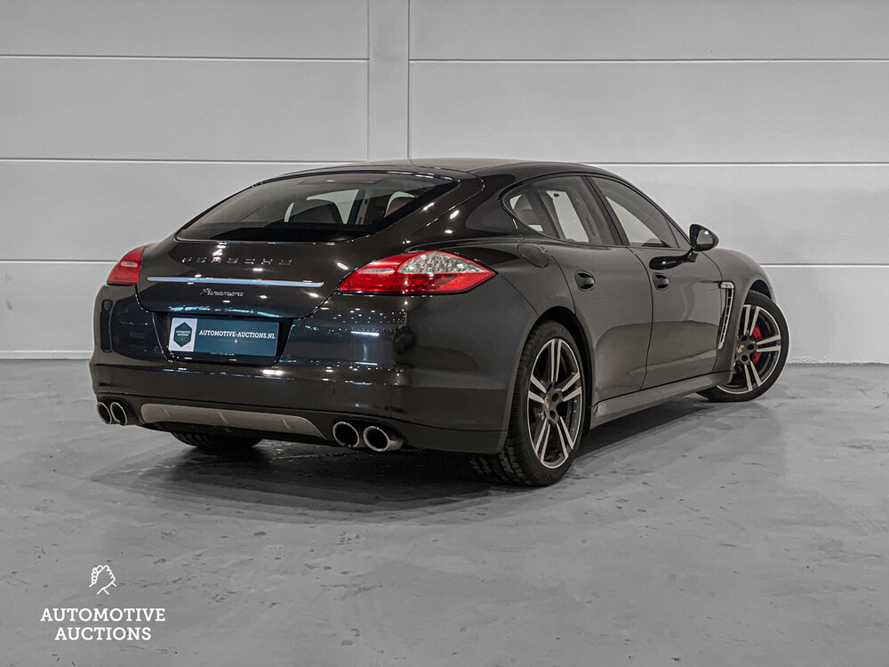 Porsche Panamera 3.6 V6 Platinum Edition SportChrono 299PS 2013, L-185-HT