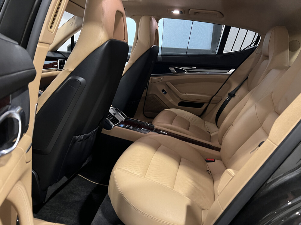 Porsche Panamera 3.6 V6 Platinum Edition SportChrono 299PS 2013, L-185-HT