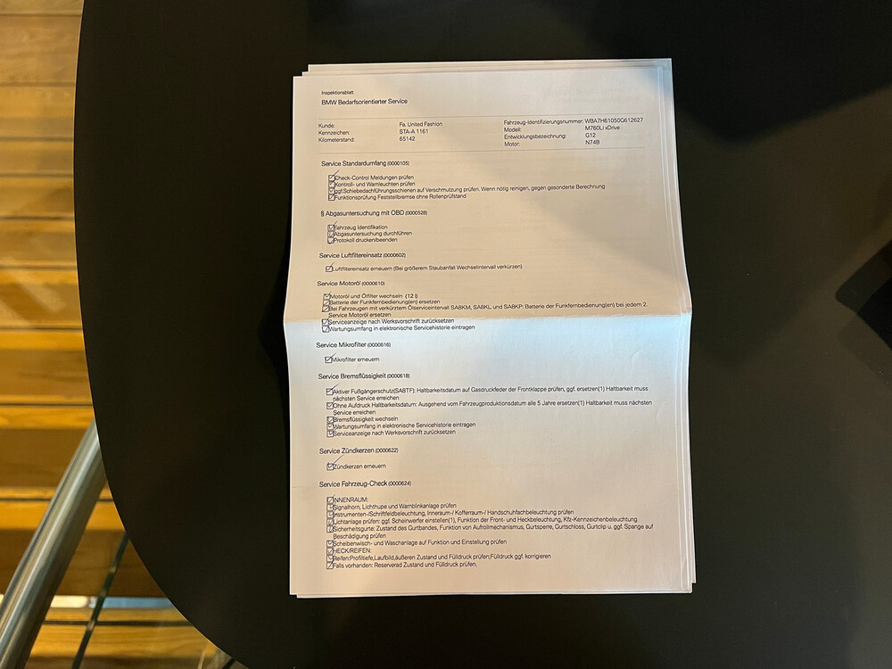 BMW M760Li xDrive M-Sport V12 7er LANG 609PS 2016 G12, L-128-BS