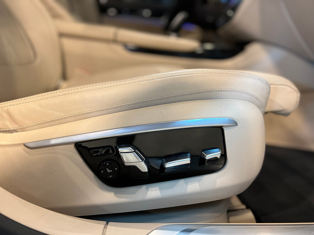 BMW M760Li xDrive M-Sport V12 7er LANG 609PS 2016 G12, L-128-BS