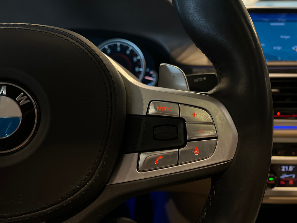 BMW M760Li xDrive M-Sport V12 7er LANG 609PS 2016 G12, L-128-BS