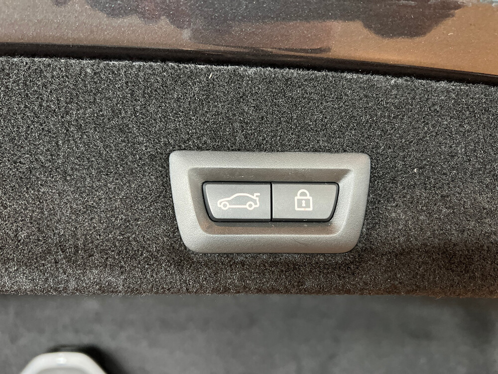 BMW M760Li xDrive M-Sport V12 7er LANG 609PS 2016 G12, L-128-BS