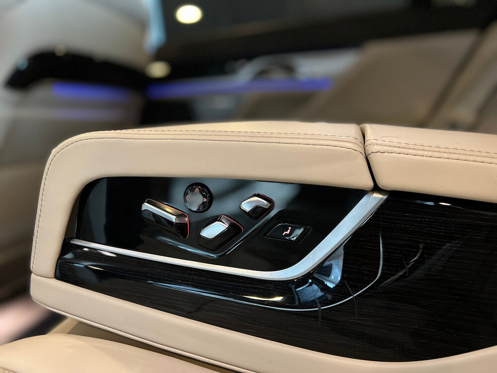 BMW M760Li xDrive M-Sport V12 7er LANG 609PS 2016 G12, L-128-BS