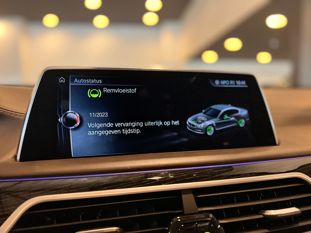 BMW M760Li xDrive M-Sport V12 7er LANG 609PS 2016 G12, L-128-BS