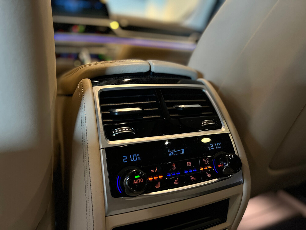 BMW M760Li xDrive M-Sport V12 7er LANG 609PS 2016 G12, L-128-BS