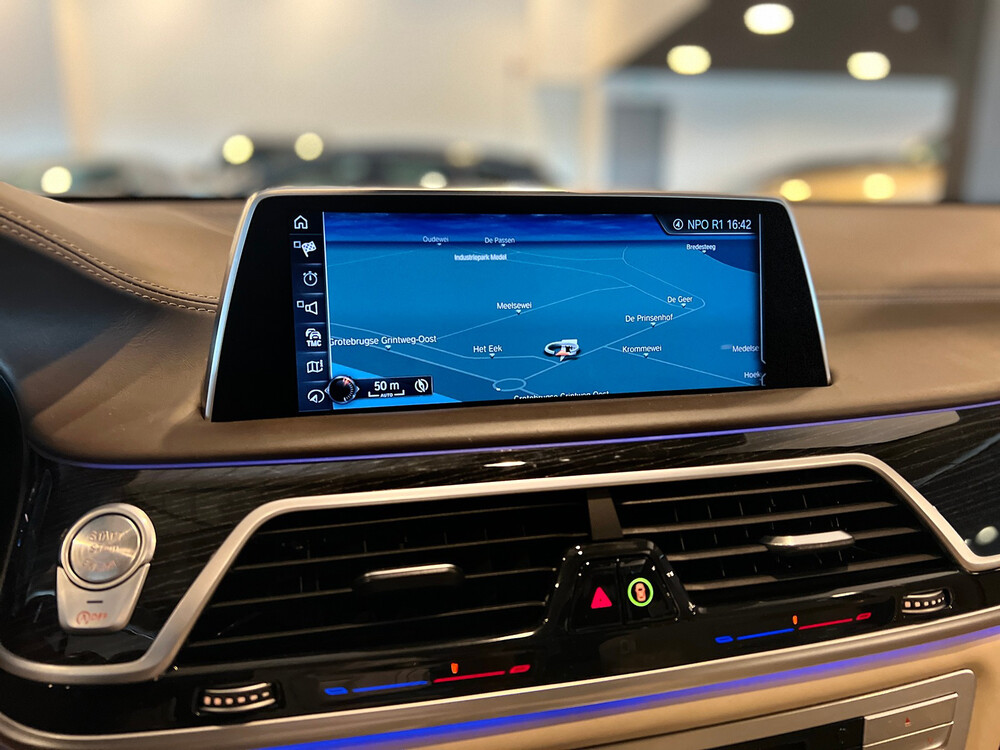 BMW M760Li xDrive M-Sport V12 7er LANG 609PS 2016 G12, L-128-BS