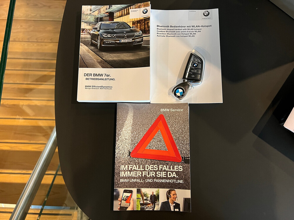 BMW M760Li xDrive M-Sport V12 7er LANG 609PS 2016 G12, L-128-BS