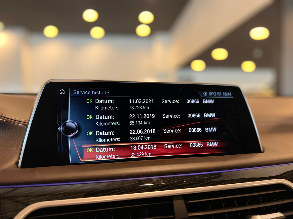 BMW M760Li xDrive M-Sport V12 7er LANG 609PS 2016 G12, L-128-BS