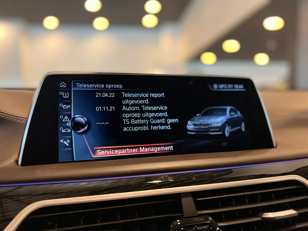 BMW M760Li xDrive M-Sport V12 7er LANG 609PS 2016 G12, L-128-BS