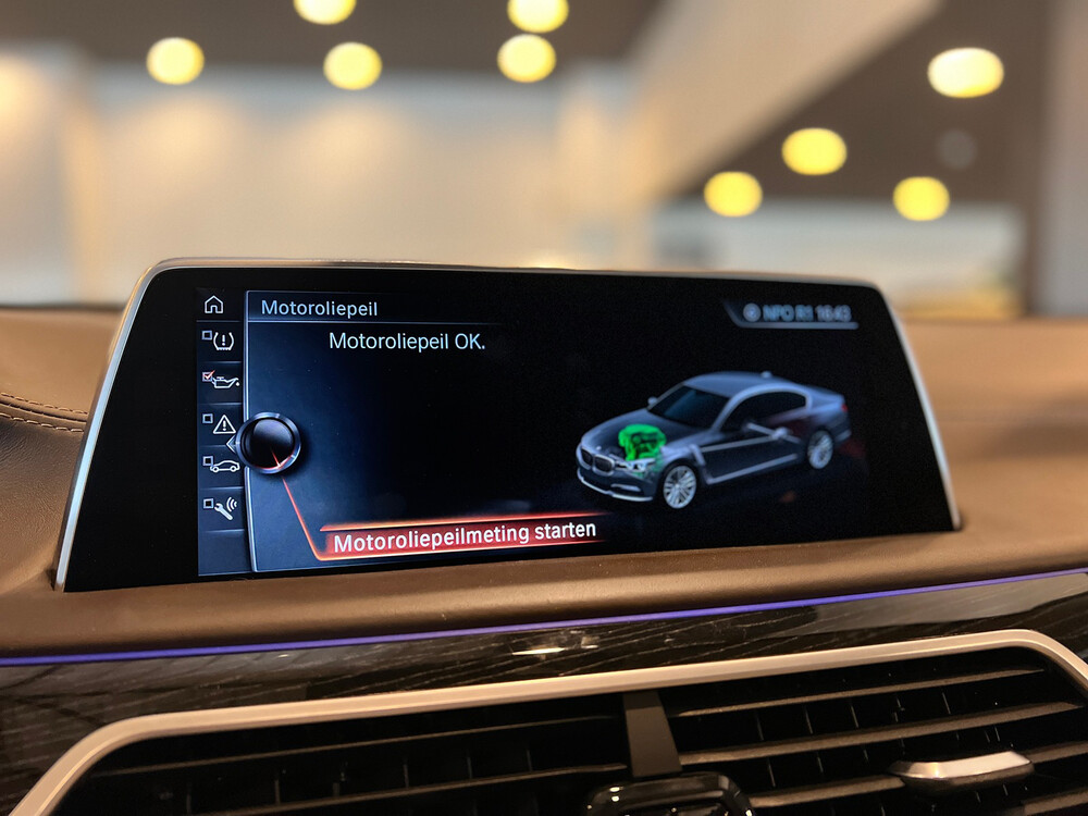 BMW M760Li xDrive M-Sport V12 7er LANG 609PS 2016 G12, L-128-BS