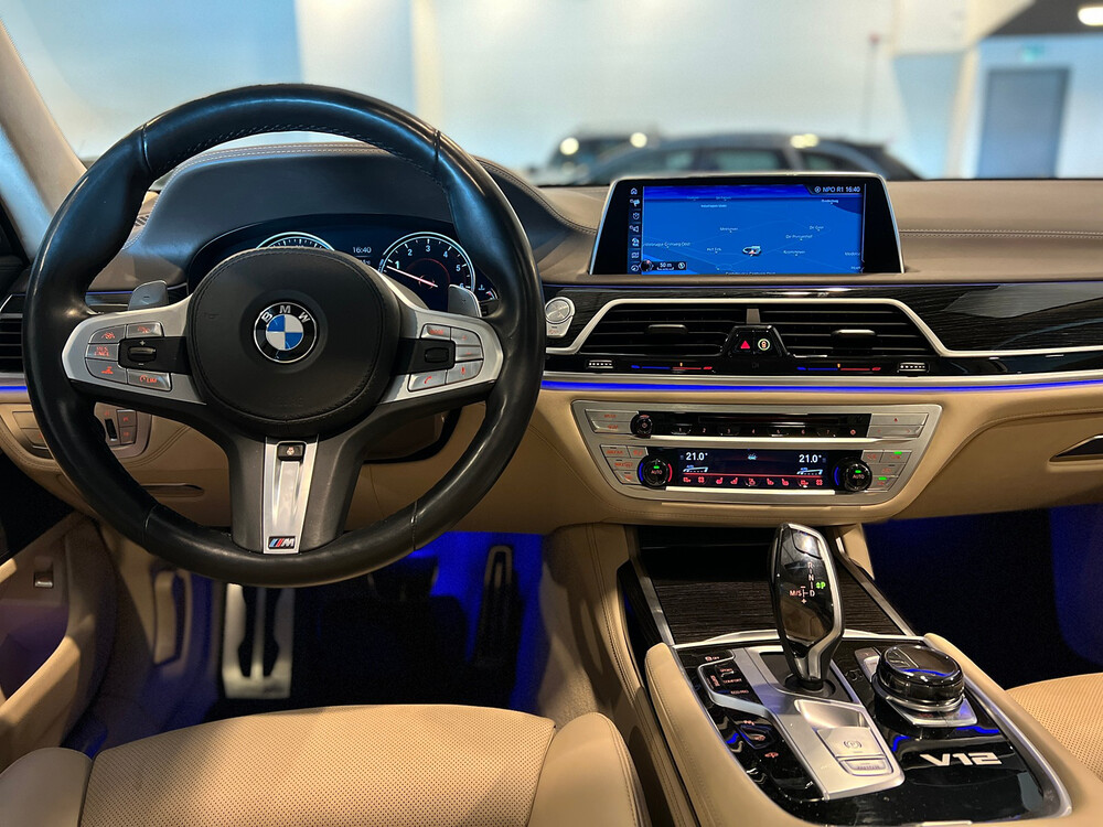 BMW M760Li xDrive M-Sport V12 7er LANG 609PS 2016 G12, L-128-BS