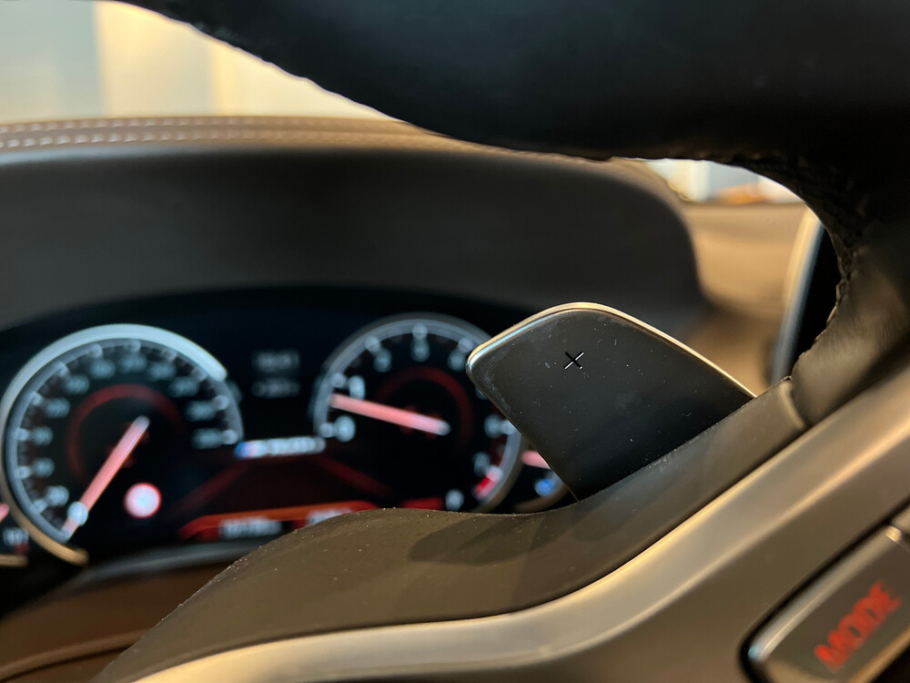 BMW M760Li xDrive M-Sport V12 7er LANG 609PS 2016 G12, L-128-BS