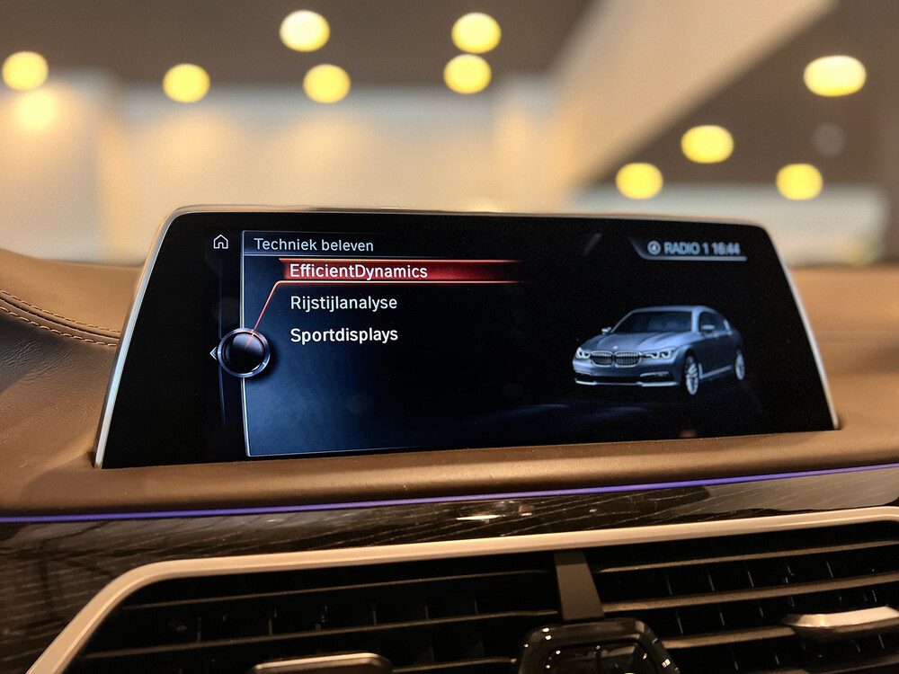 BMW M760Li xDrive M-Sport V12 7er LANG 609PS 2016 G12, L-128-BS