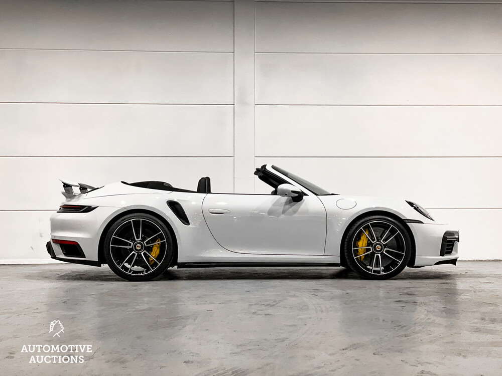 Porsche 911 992 Turbo S Cabriolet Sportchrono 650PS 2020 -Garantie-
