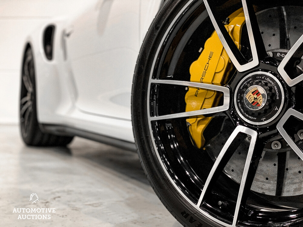 Porsche 911 992 Turbo S Cabriolet Sportchrono 650PS 2020 -Garantie-