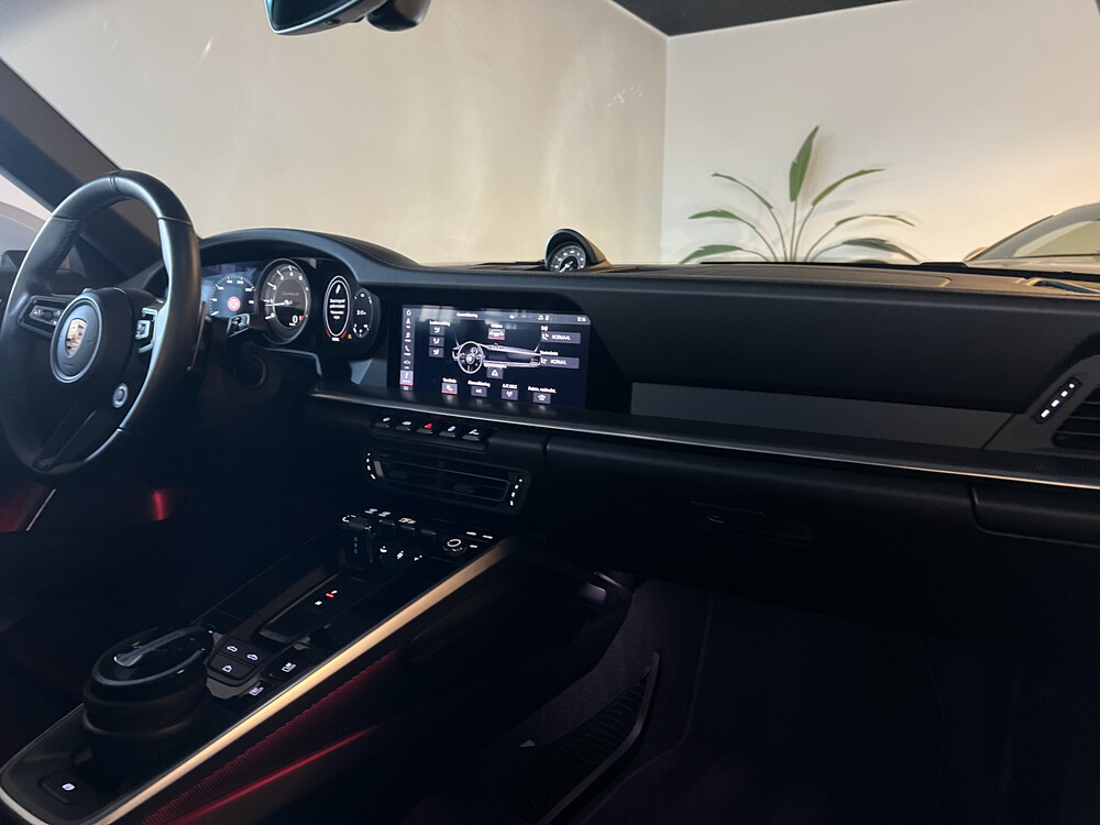 Porsche 911 992 Turbo S Cabriolet Sportchrono 650PS 2020 -Garantie-