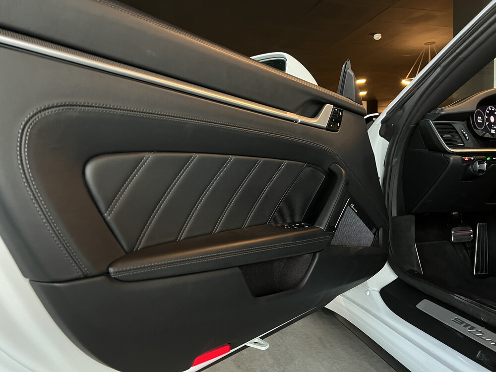 Porsche 911 992 Turbo S Cabriolet Sportchrono 650PS 2020 -Garantie-