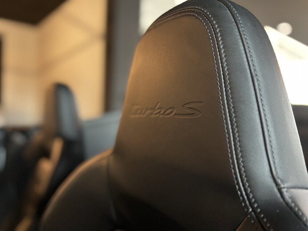 Porsche 911 992 Turbo S Cabriolet Sportchrono 650PS 2020 -Garantie-