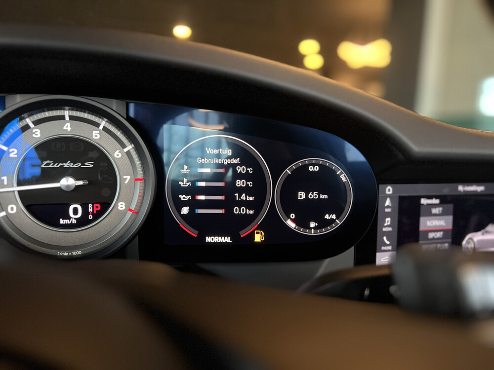 Porsche 911 992 Turbo S Cabriolet Sportchrono 650PS 2020 -Garantie-